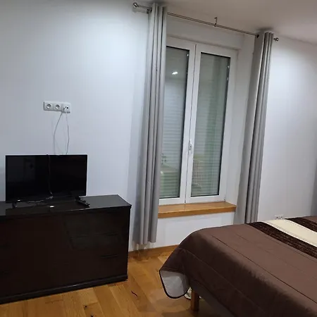 Le Petit Plaisir Des Caves דירה