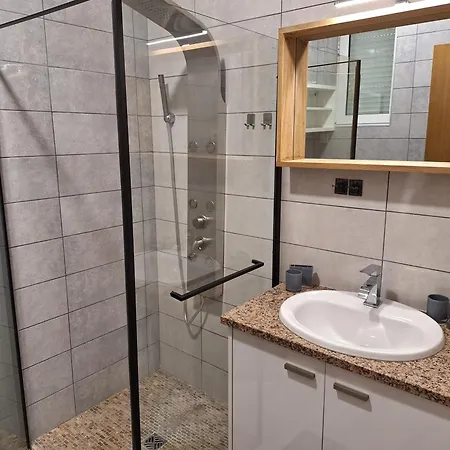 Le Petit Plaisir Des Caves דירה Dormans